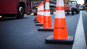 New traffic pattern on Fifth Ave in Oakland with three lanes between Bellefield 